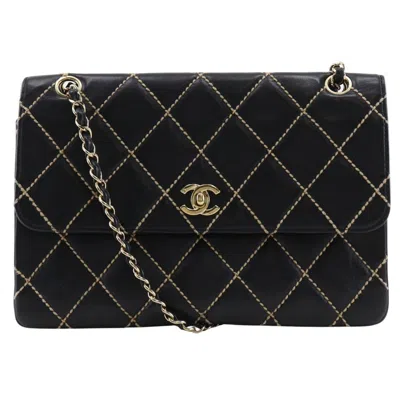 Pre-owned Chanel Wild Stitch Leather Shoulder Bag () In Black