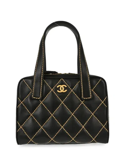 Chanel Wild Stitch Shoulder Bag In Black