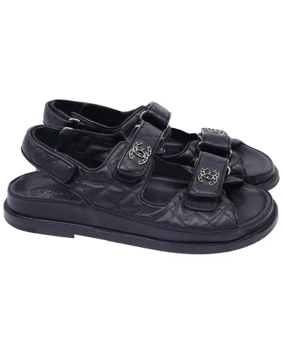 Pre-owned Chanel Women's Calfskin Leather Cc Dad Quilted Sandal