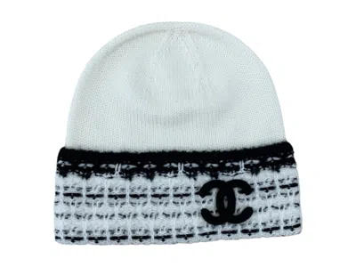 Pre-owned Chanel Women's  Cc Logo Beanie In Black/white In Multi