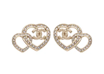 Pre-owned Chanel Women's  Heart Shape Cc Earrings In Gold (abb666)