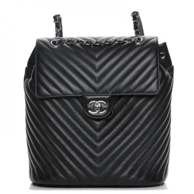 Pre-owned Chanel Women's  Urban Spirit Backpack Chevron Calfslkin Silvertone Medium