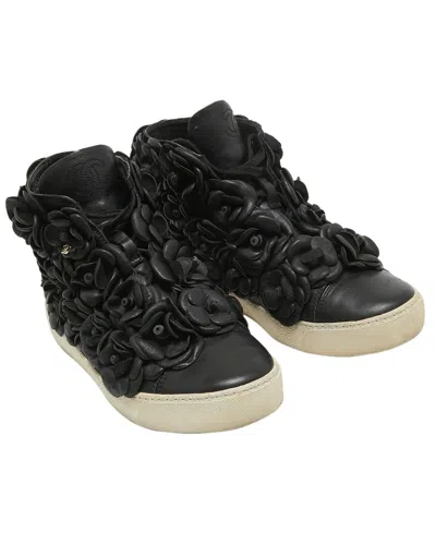 Pre-owned Chanel Women's Leather Sneaker, Size 38.5 (authentic )
