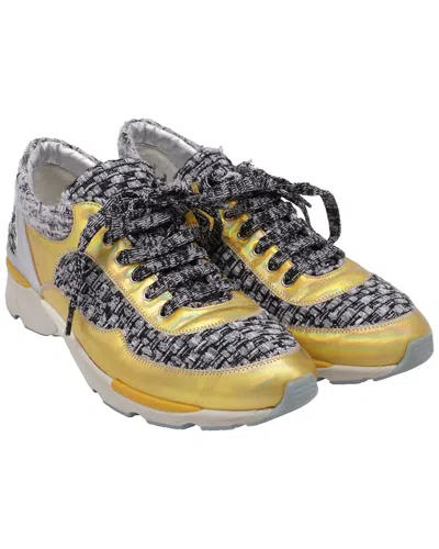 Pre-owned Chanel Women's Leather Tweed Accent Low-top Sneaker (authentic Pre-loved)