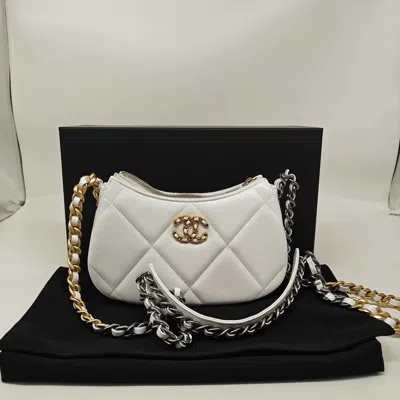 Pre-owned Chanel Women Pre-loved Bag Brand New Condition In Multi
