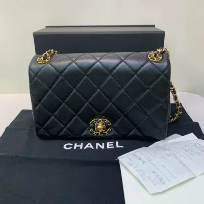 Pre-owned Chanel Women Pre-loved Bag Brand New Condition In Multi