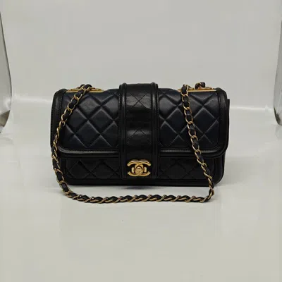 Pre-owned Chanel Women Pre-loved Bag Very Good Condition In Multi