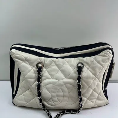 Pre-owned Chanel Women Pre-loved Bag Very Good Condition In Multi