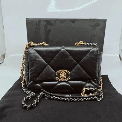 Pre-owned Chanel Women Pre-loved Bag Very Good Condition In Multi