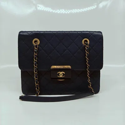 Pre-owned Chanel Women Pre-loved Bag Very Good Condition In Multi