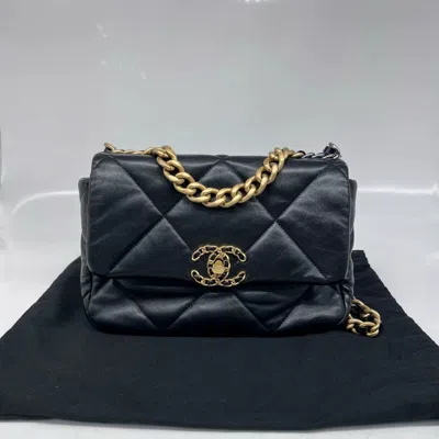 Pre-owned Chanel Women Pre-loved Bag Very Good Condition In Multi