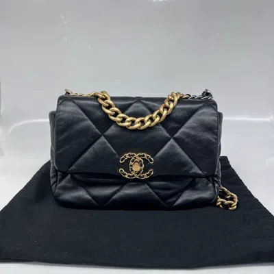 Pre-owned Chanel Women Pre-loved Bag Very Good Condition In Multi