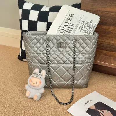 Pre-owned Chanel Women Pre-loved Bag Very Good Condition In Multi