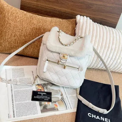 Pre-owned Chanel Women Pre-loved Bag Very Good Condition In Multi
