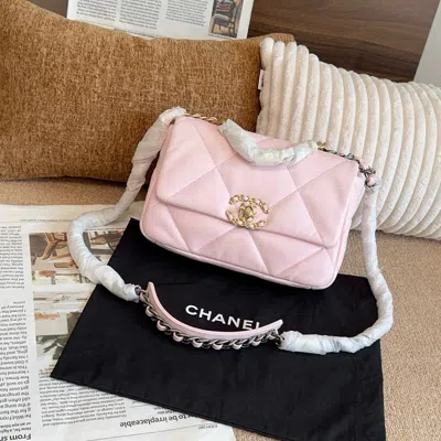 Pre-owned Chanel Women Pre-loved Bag Very Good Condition In Multi