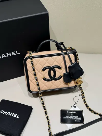 Pre-owned Chanel Women Pre-loved Bag Very Good Condition In Multi