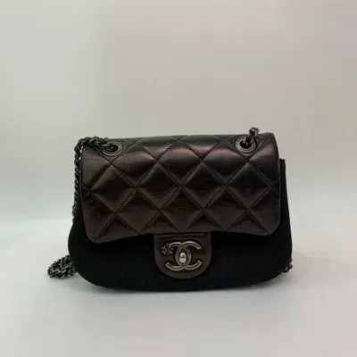 Pre-owned Chanel Women Pre-loved Bag Very Good Condition In Multi
