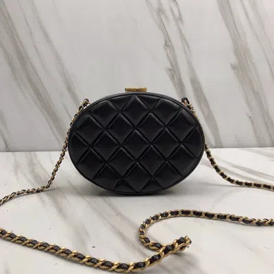 Pre-owned Chanel Women Pre-loved Bag Very Good Condition In Multi