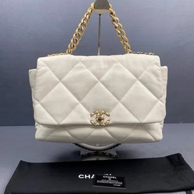 Pre-owned Chanel Women Pre-loved Bag Very Good Condition In Multi