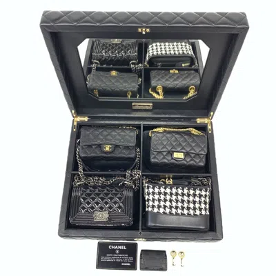 Pre-owned Chanel Women Pre-loved Bag Very Good Condition In Multi