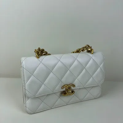 Pre-owned Chanel Women Pre-loved Bag Very Good Condition In Multi