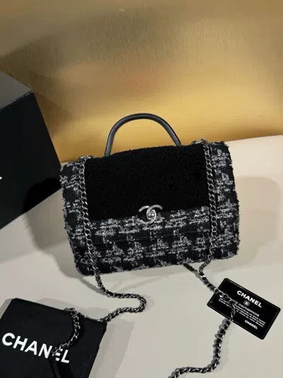 Pre-owned Chanel Women Pre-loved Bag Very Good Condition In Multi