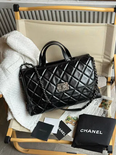 Pre-owned Chanel Women Pre-loved Bag Very Good Condition In Multi