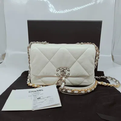 Pre-owned Chanel Women  Bag Brand New Condition In Multi