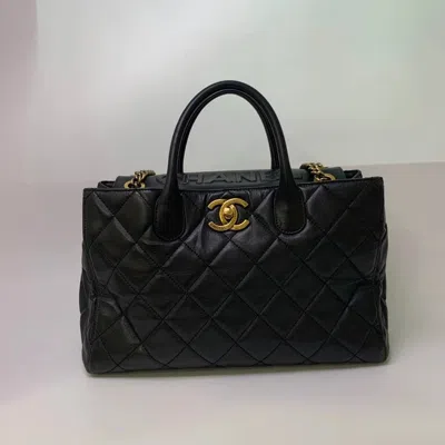 Pre-owned Chanel Women  Bag Very Good Condition In Multi