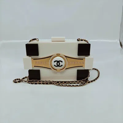 Pre-owned Chanel Women  Bag Very Good Condition In Multi