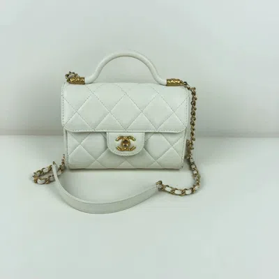 Pre-owned Chanel Women  Bag Very Good Condition In Multi