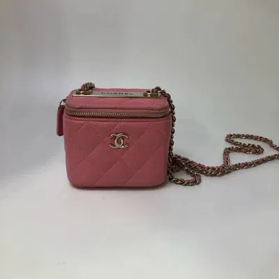 Pre-owned Chanel Women  Bag Very Good Condition In Multi