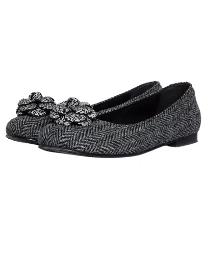 Pre-owned Chanel Women's Wool/hair Camellia Flat (authentic Pre-loved)