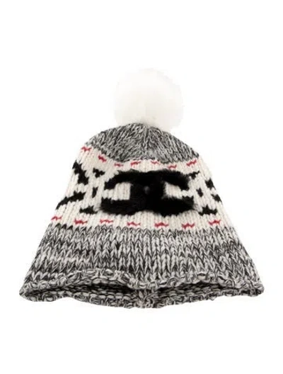 Pre-owned Chanel Wool Cc Beanie In Black