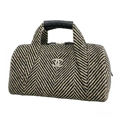 Pre-owned Chanel Wool Handbag () In Multi