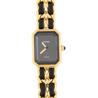 Pre-owned Chanel Wristwatch () In Gold