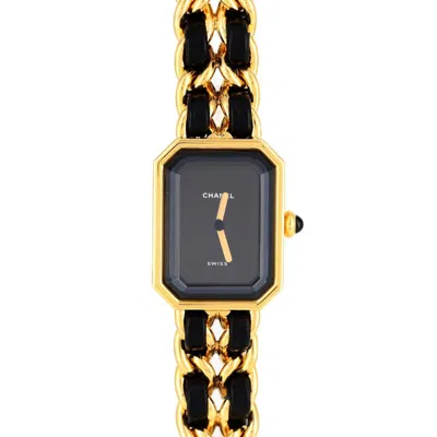 Pre-owned Chanel Wristwatch () In Gold