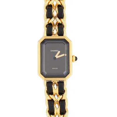 Pre-owned Chanel Wristwatch () In Gold