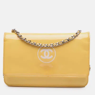 Pre-owned Chanel Yellow Cc Patent Wallet On Chain