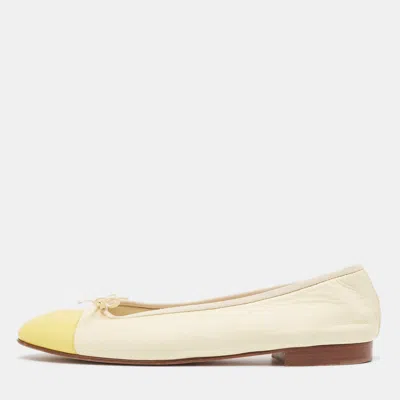 Pre-owned Chanel Yellow Leather Cc Cap Toe Bow Ballet Flats Size 40