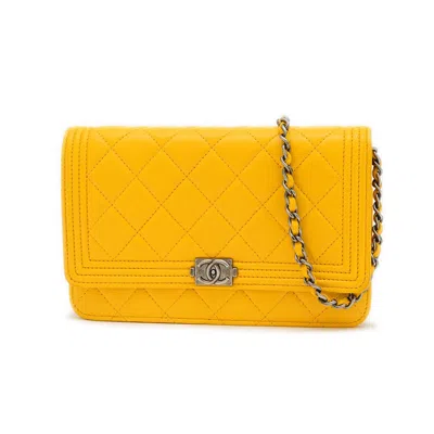 Pre-owned Chanel Yellow Leather Chain/shoulder Wallet ()