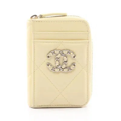 Pre-owned Chanel Yellow Leather Coin Purse/coin Case ()