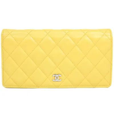 Pre-owned Chanel Yellow Leather Long Wallet (bi-fold) ()