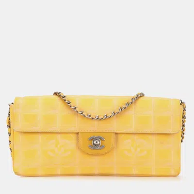 Pre-owned Chanel Yellow New Travel Line Nylon East West Flap