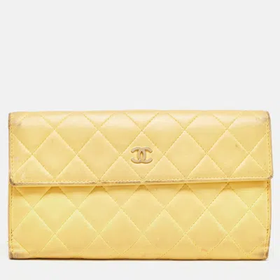 Pre-owned Chanel Yellow Quilted Leather Cc Flap Continental Wallet