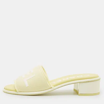 Pre-owned Chanel Yellow/white Fabric Logo Slide Sandals Size 38.5