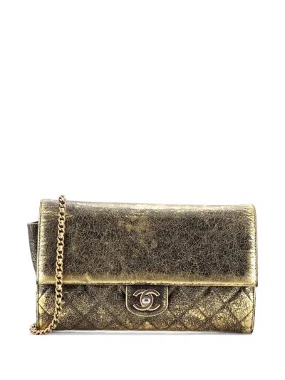 Pre-owned Chanel Zip Away Chain Clutch Crackled Calfskin Crossbody Bag In Gold