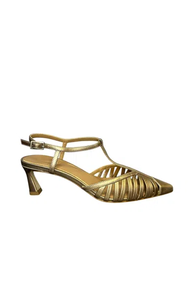 Chantal 1962 Woman  _ In Gold