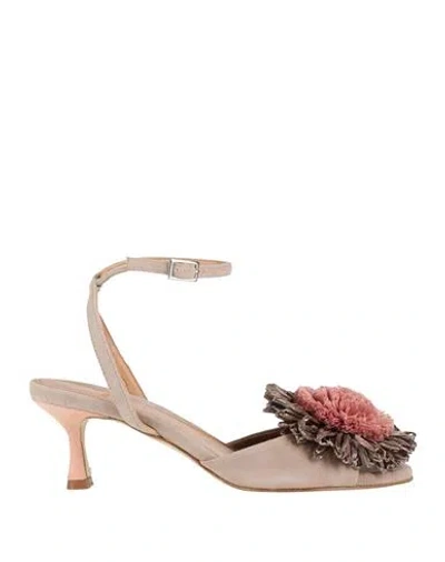 Chantal 1962 Woman Sandals Light Grey Size 6 Leather In Neutral