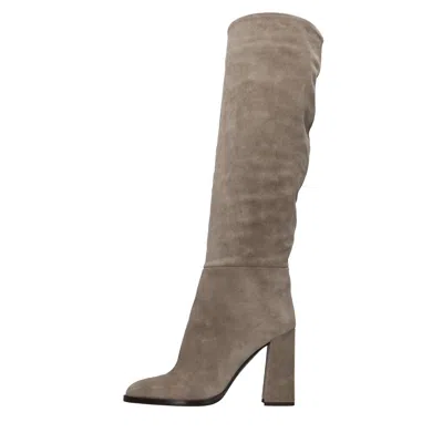 Chantal Boots In Beige Chari